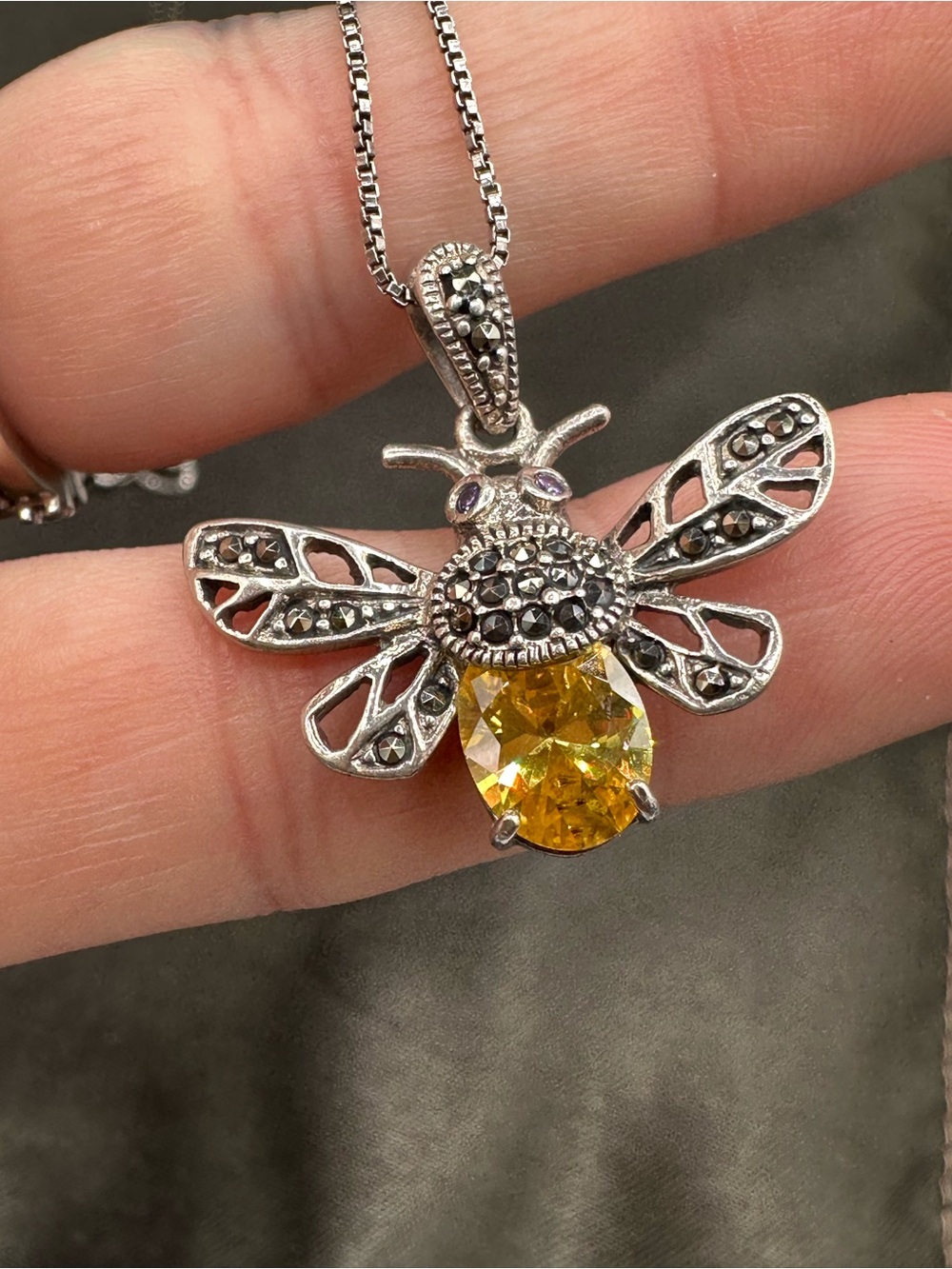 Vintage 925 THAI Sterling Silver Marcasite Citrine Bee Pendant Necklace